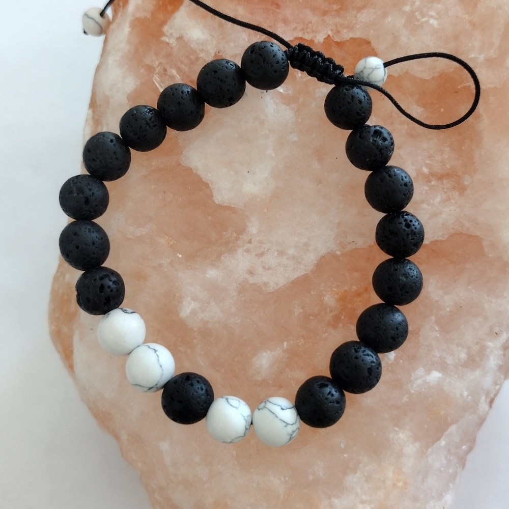 Lava stone bracelet - Picture 3 of 6